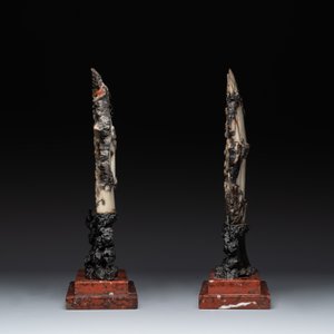 A pair of Chinese carved soapstone groups and a painted alabaster and wood table screen depicting a folk tale, 18/19th C. — photo 9