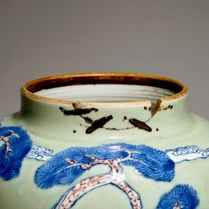 A pair of Chinese celadon, copper-red and underglaze blue vases and covers, Kangxi — photo 6