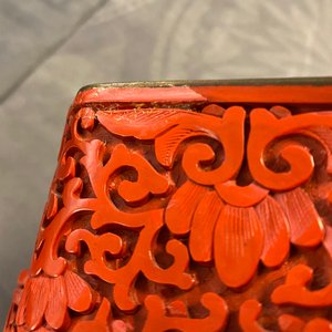 A pair of Chinese cinnabar lacquer 'Cultural Revolution' vases, 20th C. — photo 13