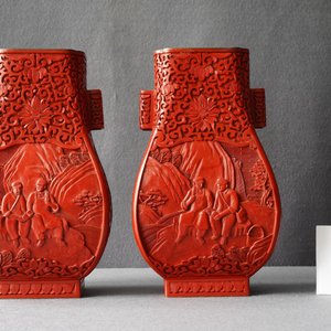 A pair of Chinese cinnabar lacquer 'Cultural Revolution' vases, 20th C. — photo 8