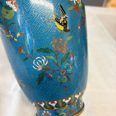 A pair of Chinese cloisonné 'Birds Among Flowering Branches' vases — photo 9
