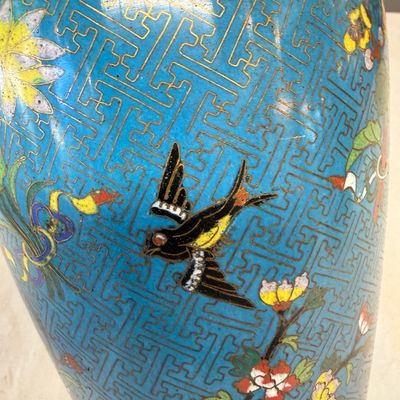 A pair of Chinese cloisonné 'Birds Among Flowering Branches' vases — photo 16