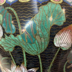 A pair of Chinese cloisonné bottle vases, 19th C. — 照片 12
