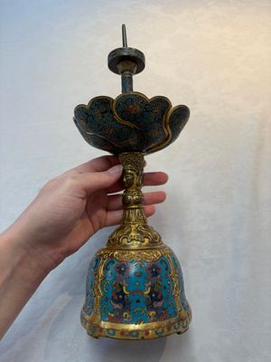 A pair of Chinese cloisonné candle holders, 19th C. — 照片 2