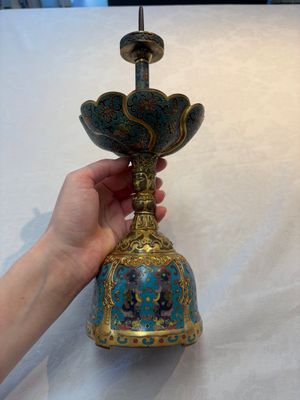 A pair of Chinese cloisonné candle holders, 19th C. — 照片 10
