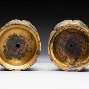 A pair of Chinese cloisonné candle holders, 19th C. — 照片 6