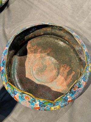A pair of Chinese cloisonné censers with covers and stands, 19/20th C. — photo 26
