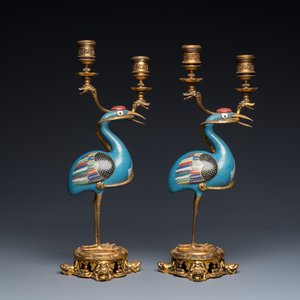 A pair of Chinese cloisonné cranes with gilt bronze candelabra mounts, 18/19th C. — photo 2