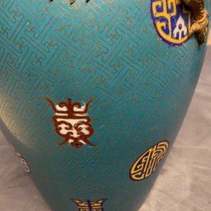 A pair of Chinese cloisonné 'dragon' vases, 19th C. — 照片 36