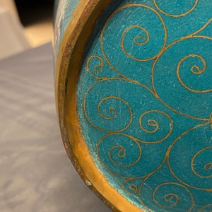 A pair of Chinese cloisonné 'dragon' vases, 19th C. — 照片 49