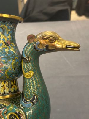 A pair of Chinese cloisonné duck-form vases, 19/20th C. — foto 5