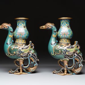 A pair of Chinese cloisonné duck-form vases, 19/20th C. — foto 2
