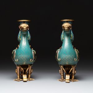 A pair of Chinese cloisonné duck-form vases, 19/20th C. — foto 3