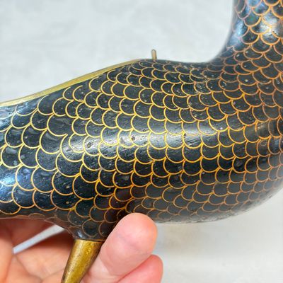 A pair of Chinese cloisonné enamel quail-form incense burners and covers — foto 11