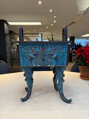 A pair of Chinese cloisonné 'Fangding' censers and covers with Taotie design on carved wooden stands, 19th C. — photo 2