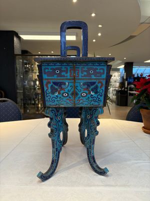 A pair of Chinese cloisonné 'Fangding' censers and covers with Taotie design on carved wooden stands, 19th C. — photo 3