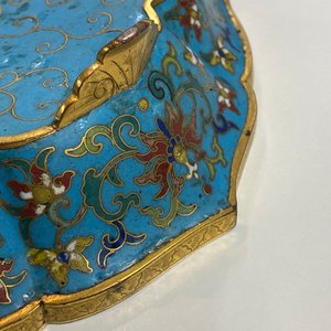 A pair of Chinese cloisonné flower-shaped dishes, Qianlong — 照片 35