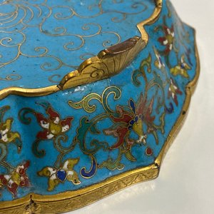 A pair of Chinese cloisonné flower-shaped dishes, Qianlong — 照片 36