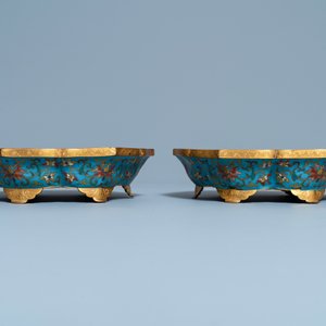 A pair of Chinese cloisonné flower-shaped dishes, Qianlong — 照片 4