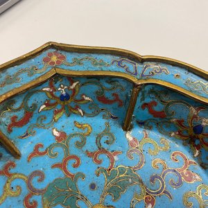 A pair of Chinese cloisonné flower-shaped dishes, Qianlong — 照片 50