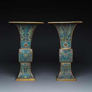 A pair of Chinese cloisonné 'gu' vases, Kangxi — 照片 5