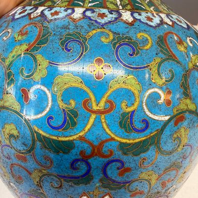 A pair of Chinese cloisonné 'Lotus Scroll' bottle vases — photo 8