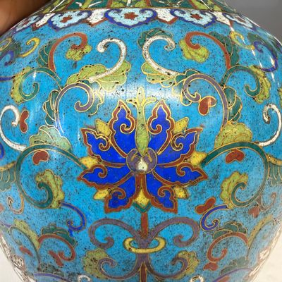 A pair of Chinese cloisonné 'Lotus Scroll' bottle vases — photo 10