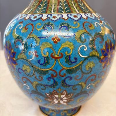 A pair of Chinese cloisonné 'Lotus Scroll' bottle vases — photo 20