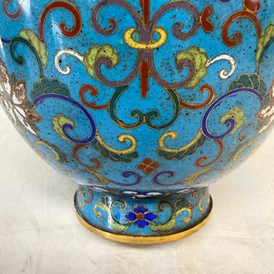 A pair of Chinese cloisonné 'Lotus Scroll' bottle vases — photo 23