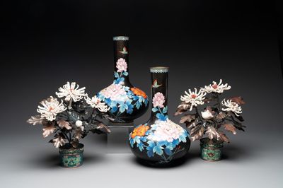 A pair of Chinese cloisonné 'peonies' vases and a pair of jardinières with precious stone chrysanthemums, 20th C.