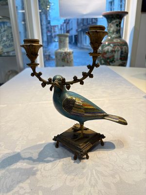 A pair of Chinese cloisonné pigeons mounted as candelabras, 19th C. — photo 13