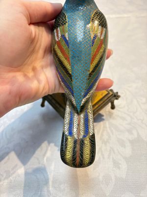 A pair of Chinese cloisonné pigeons mounted as candelabras, 19th C. — photo 10