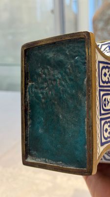 A pair of Chinese cloisonné rectangular ‘Shou’ vases, Republic — photo 11