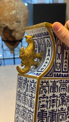 A pair of Chinese cloisonné rectangular ‘Shou’ vases, Republic — photo 8