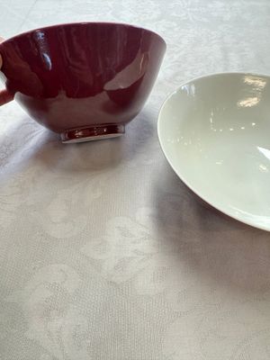 A pair of Chinese copper-red glazed bowls, Guangxu mark and of the period — 照片 1