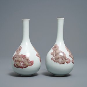 A pair of Chinese copper red 'mythical beasts' vases, Kangxi — photo 3