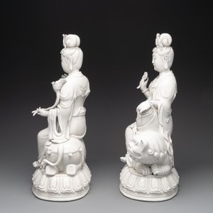 A pair of Chinese Dehua blanc de Chine Bodhisattvas seated on an elephant and a Buddhist lion, 20th C. — 照片 3