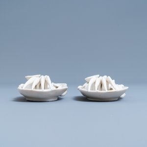 A pair of Chinese Dehua blanc de Chine crab-shaped water droppers, Kangxi — photo 3