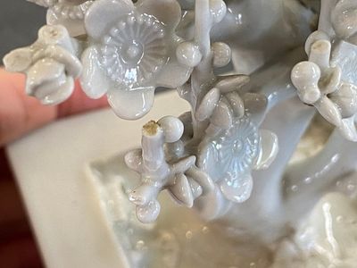 A pair of Chinese Dehua blanc de Chine trees with birds, Kangxi — photo 6