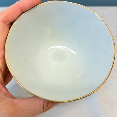 A pair of Chinese doucai bowls with floral design — photo 41