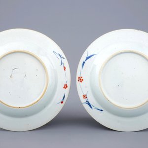 A pair of Chinese doucai porcelain plates, Kangxi — photo 2