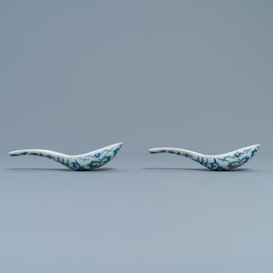 A pair of Chinese doucai spoons, 19th C. — photo 3