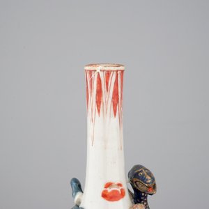 A pair of Chinese Dutch-decorated kakiemon-style bottle vases, Kangxi, ca. 1700 — photo 6