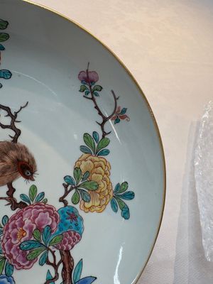 A pair of Chinese Dutch-decorated plates with birds among flowering branches, 18th C. — photo 11
