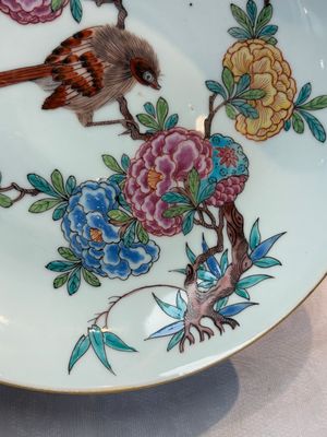 A pair of Chinese Dutch-decorated plates with birds among flowering branches, 18th C. — photo 2