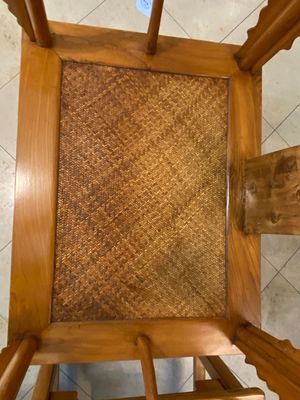 A pair of Chinese elmwood 'horseshoe' chairs, Republic — 照片 5