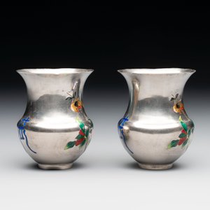A pair of Chinese enamelled silver handled cups, Zu Wen 足紋 mark, 20th C. — photo 2