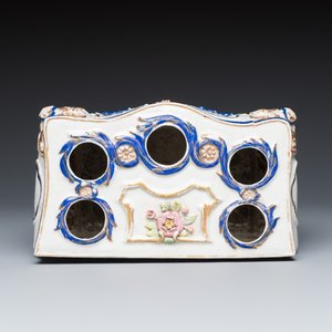 A pair of Chinese export commode-form bough pots — photo 12