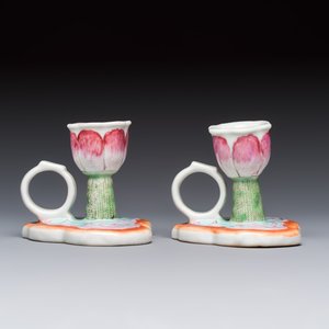 A pair of Chinese export famille rose lotus-form chambersticks on ruyi-shaped bases, Qianlong — photo 4