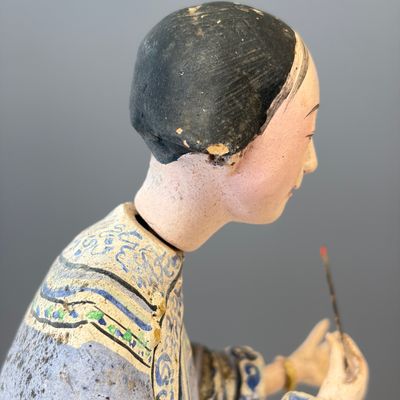 A pair of Chinese export painted unfired clay figures — foto 8